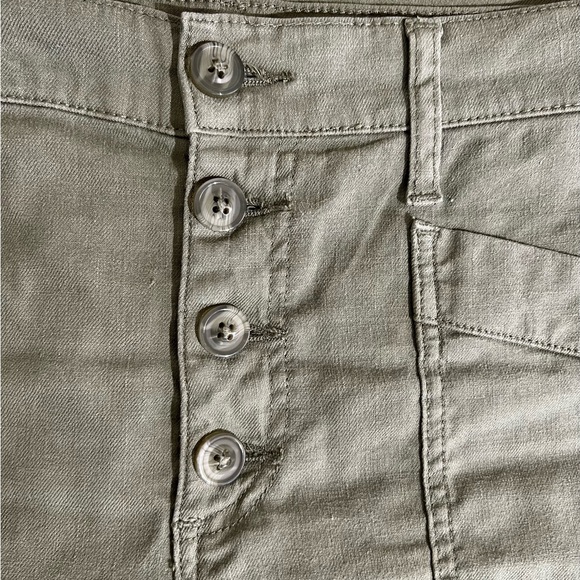 Evereve Joelle Stretch Linen Olive Wide-Leg Crop Pants - Picture 13 of 15